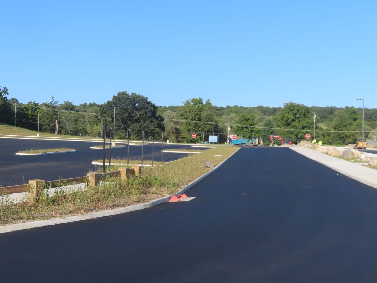 Commercial Parking Lot Paving project in Brookfield, CT — wide finished lot and drive aisle