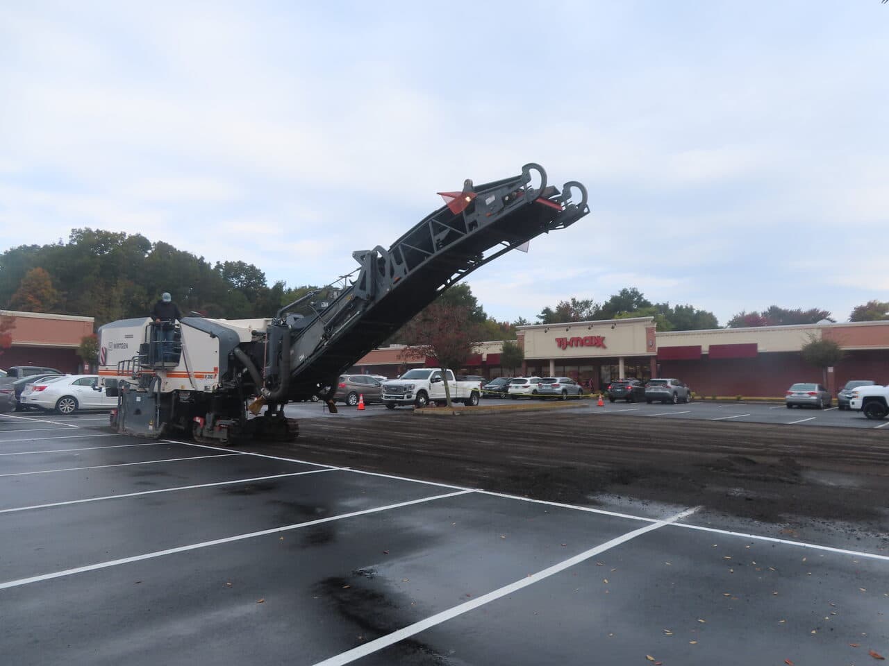 Commercial Parking Lot Paving project in Farmington, CT — Wirtgen mill milling parking lot