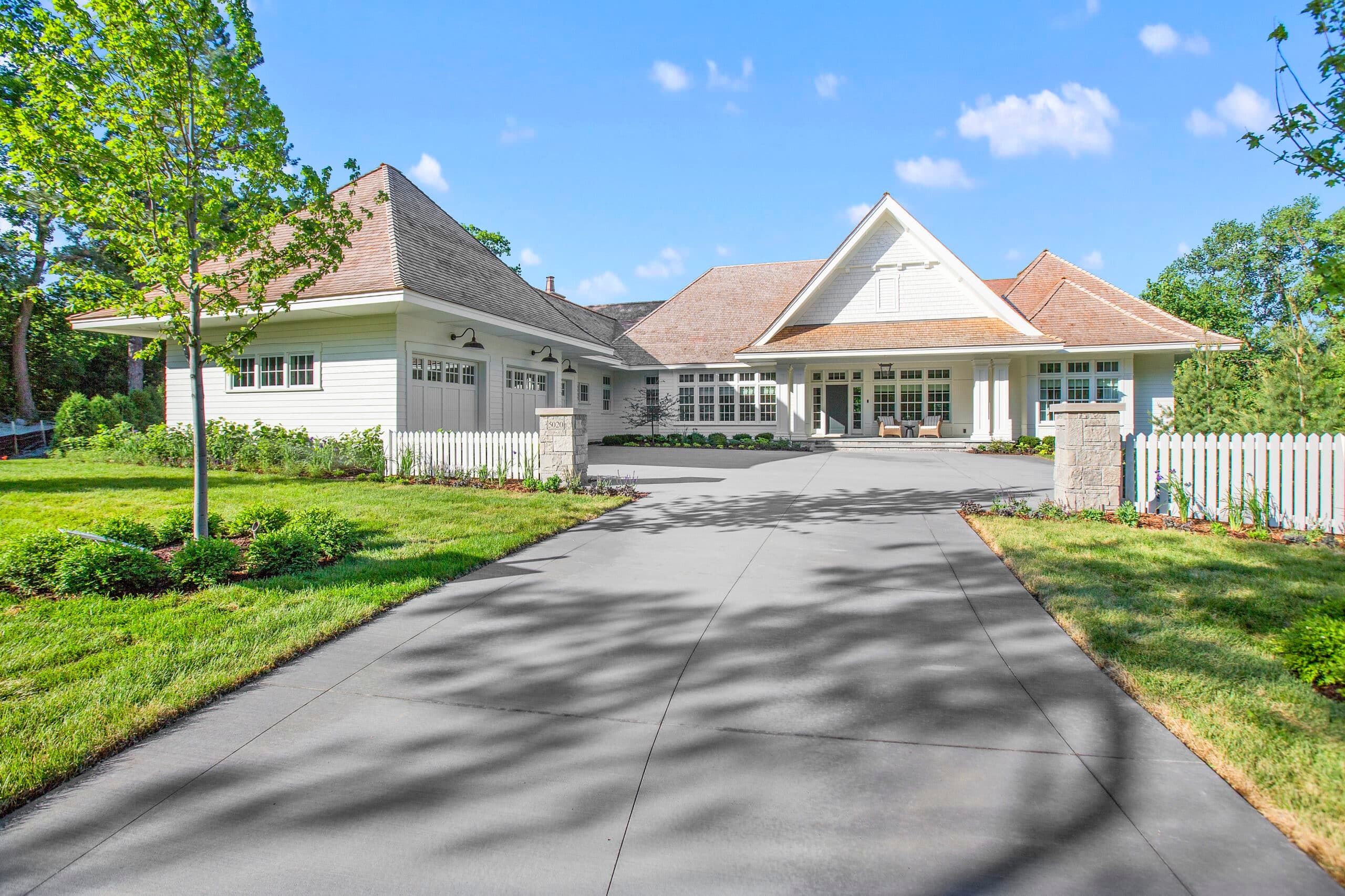 What are the Benefits of Asphalt Concrete Compared to Other Driveway Materials