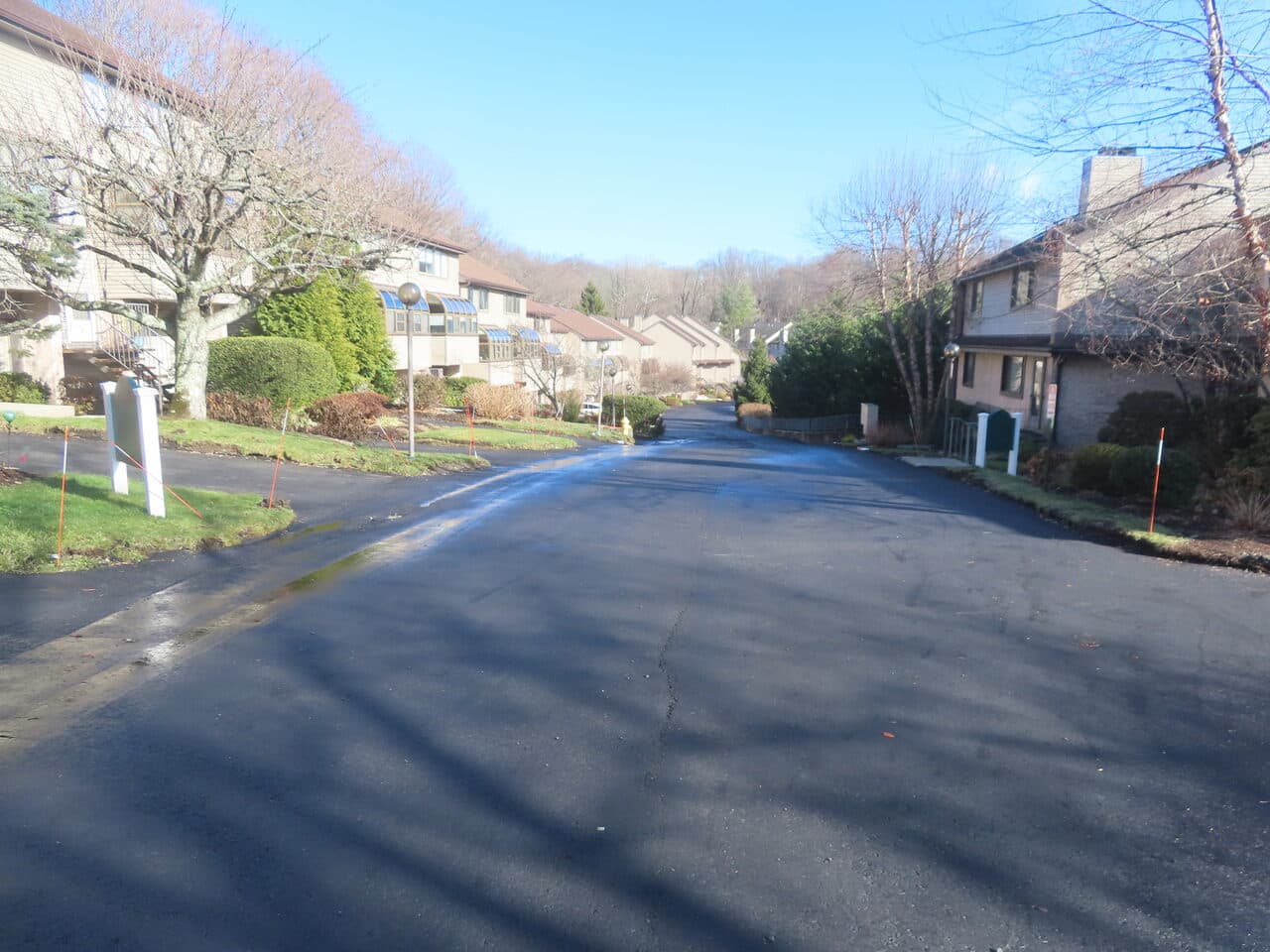 HOA & Condo Roadway Paving project in Stamford, CT — finished HOA roadway through condos