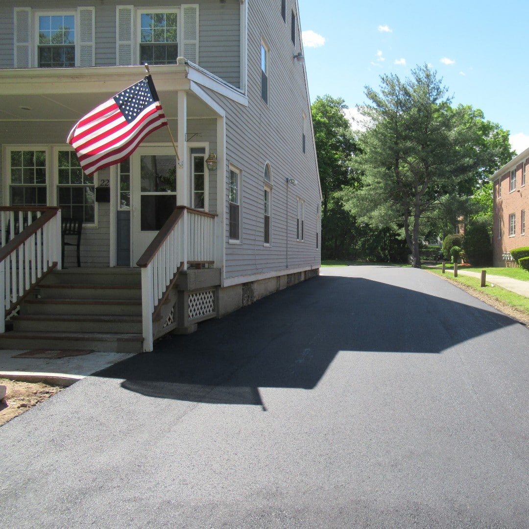 How Long Is The Curing Time for Freshly Laid Asphalt?